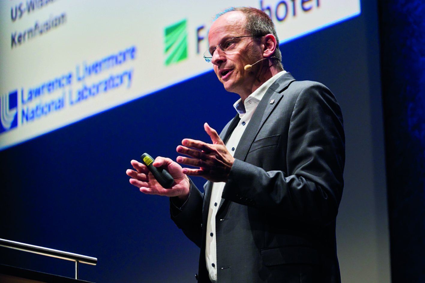 Prof. Constantin Häfner during his plenary lecture at the Laser World of PHOTONICS Congress: “Laser-driven inertial fusion, energy source of the future?”